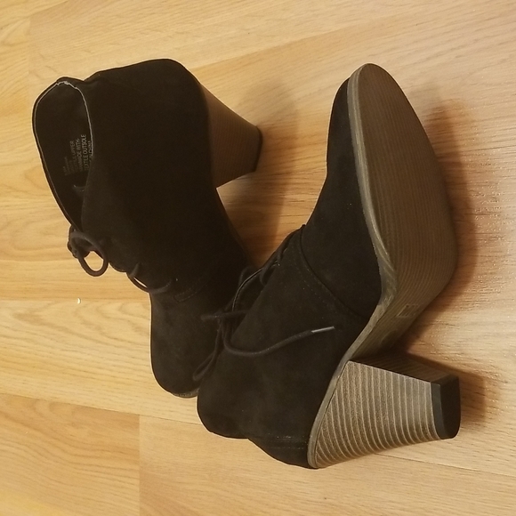 Booties - Picture 5 of 5